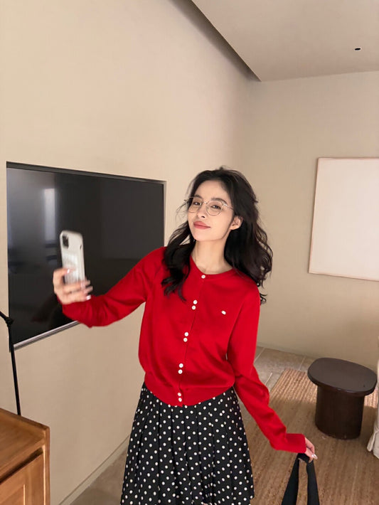 手縫いシェルボタンニットトップ