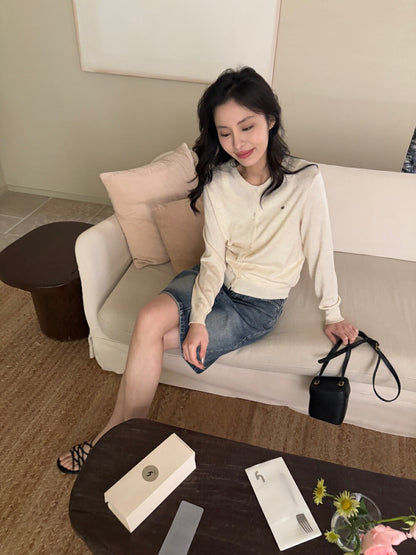 Hand-sewn Shell Button Knit Top