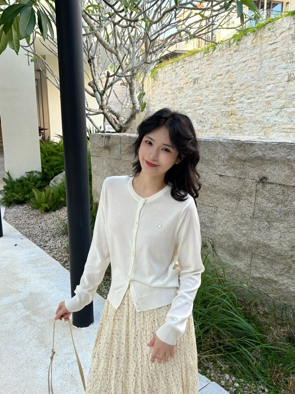 Hand-sewn Shell Button Knit Top