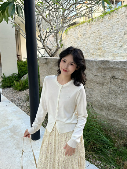 Hand-sewn Shell Button Knit Top