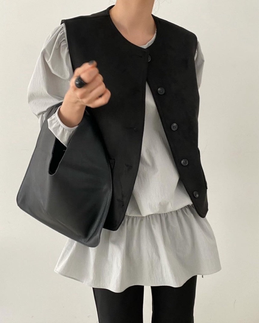 Round-neck tie-up shirt