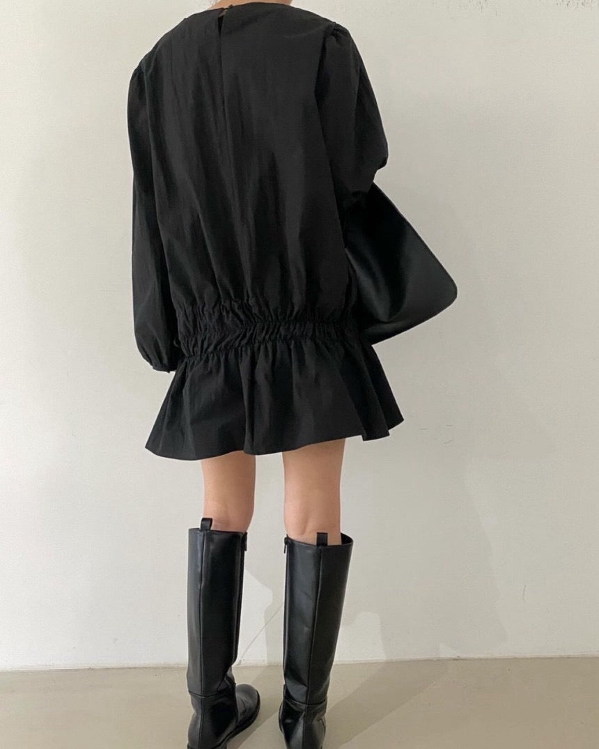 Round-neck tie-up shirt