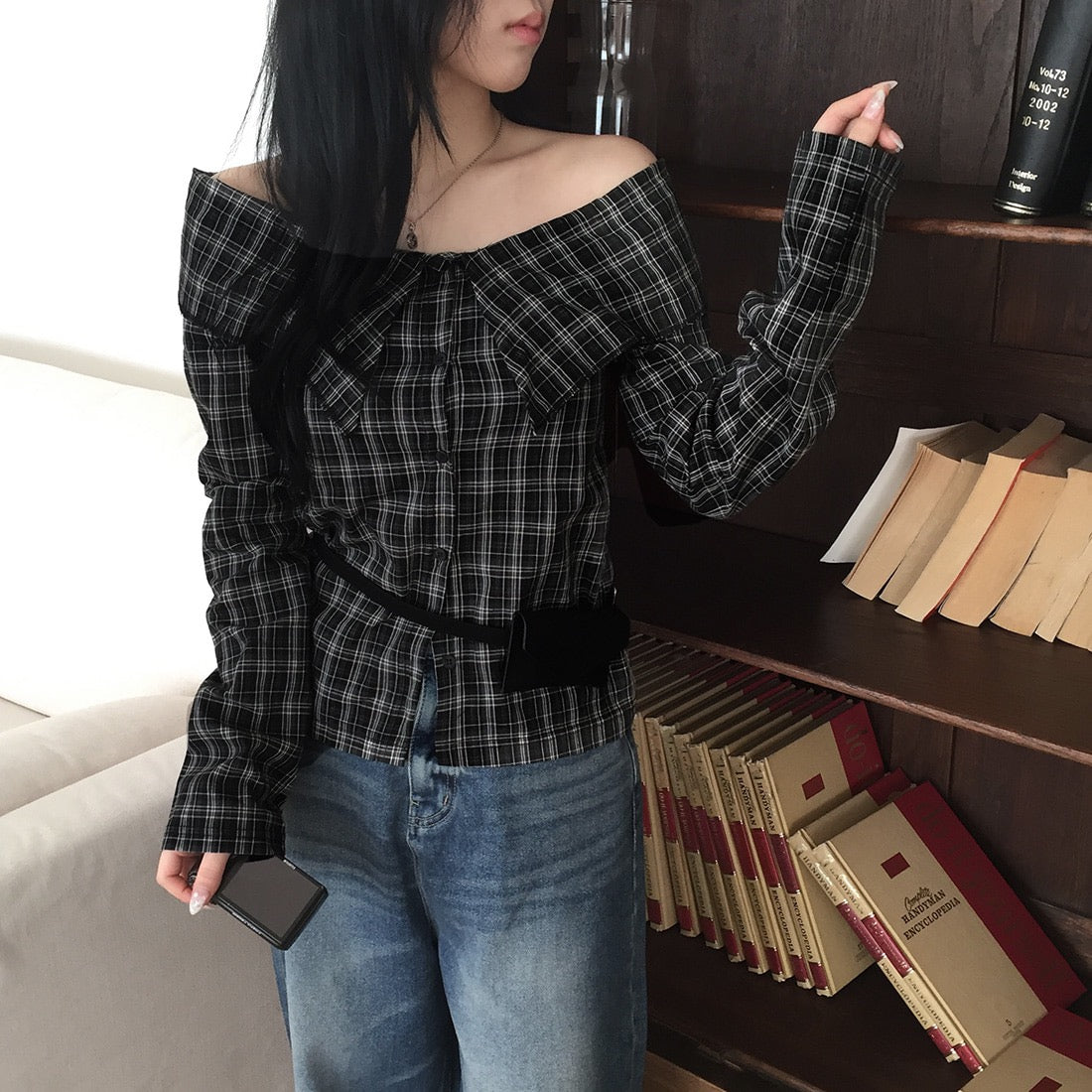 Off-shoulder Slimming Plaid Blouse