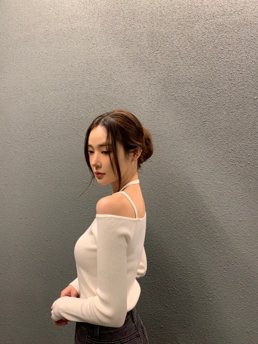 吊帶一字領針織top