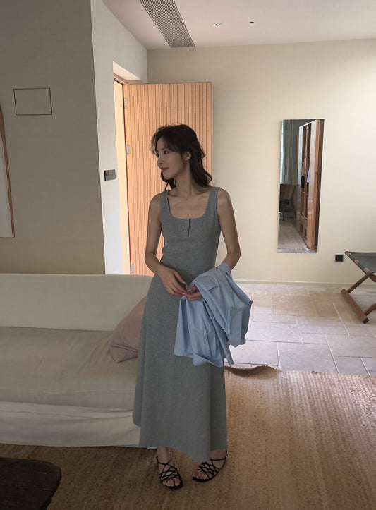 ミニマリストスクエアネックニットベストワンピース