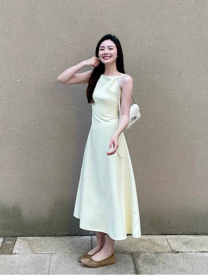 斜紋肌理收腰連身裙