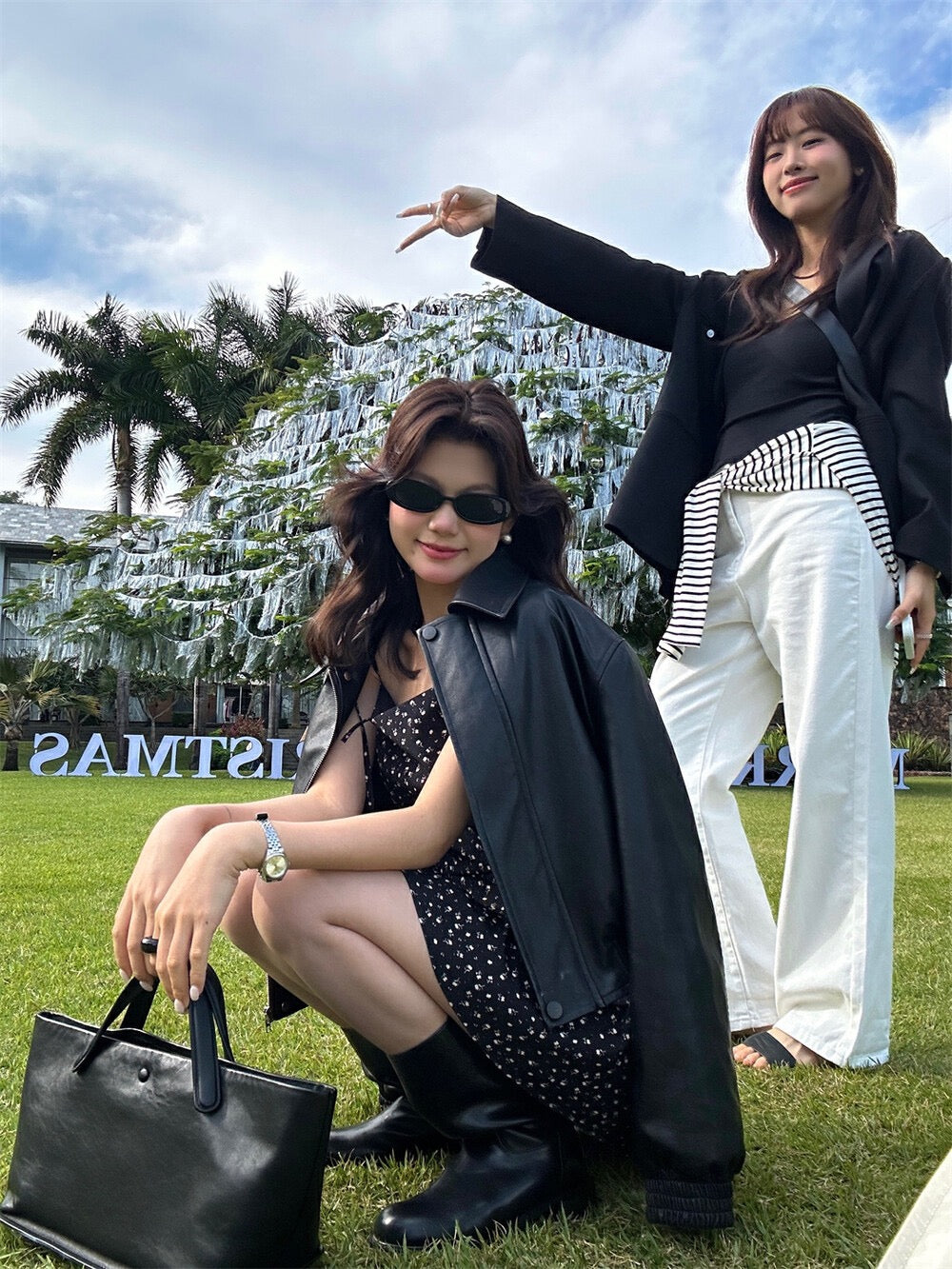 碎花吊帶連身裙