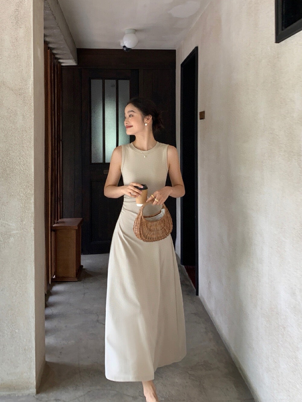 圓領顯瘦背心連身裙