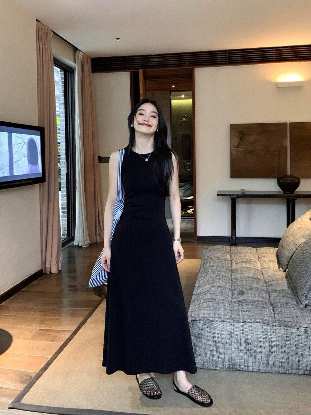 圓領顯瘦背心連身裙