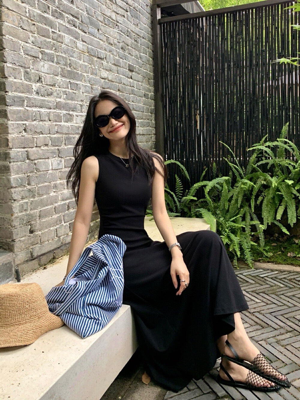 圓領顯瘦背心連身裙