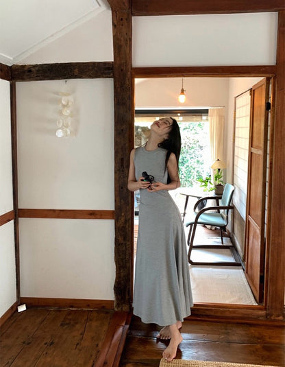 圓領顯瘦背心連身裙