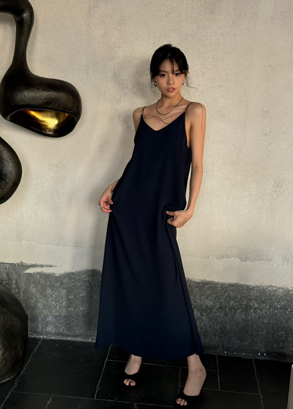 優雅極簡連身裙