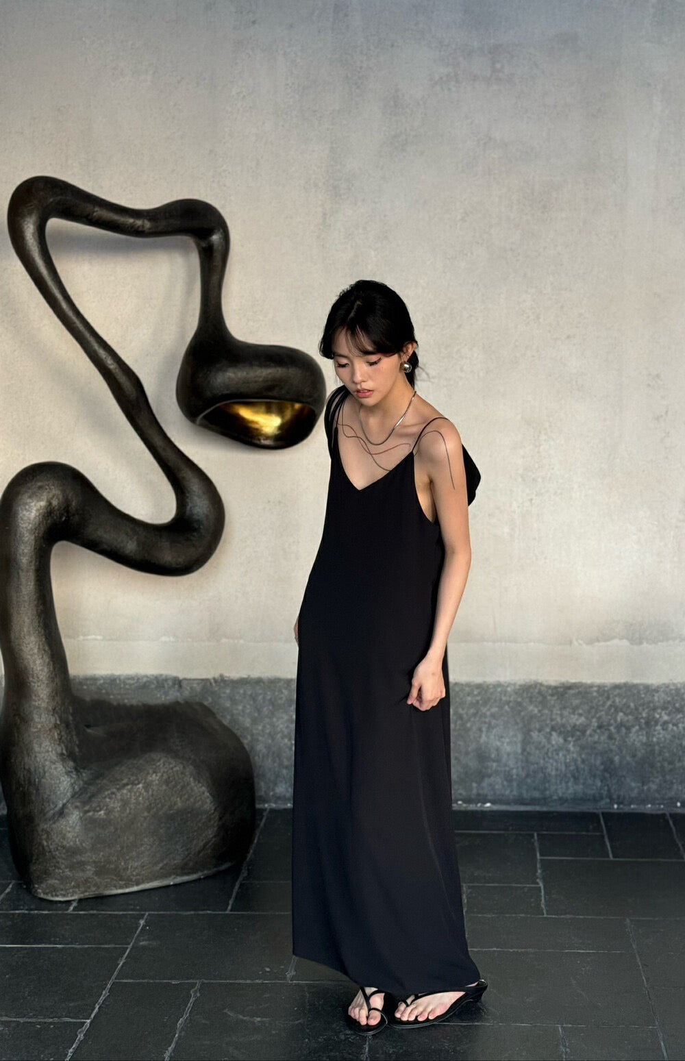 優雅極簡連身裙