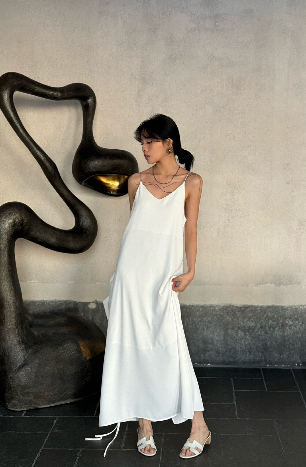 優雅極簡連身裙