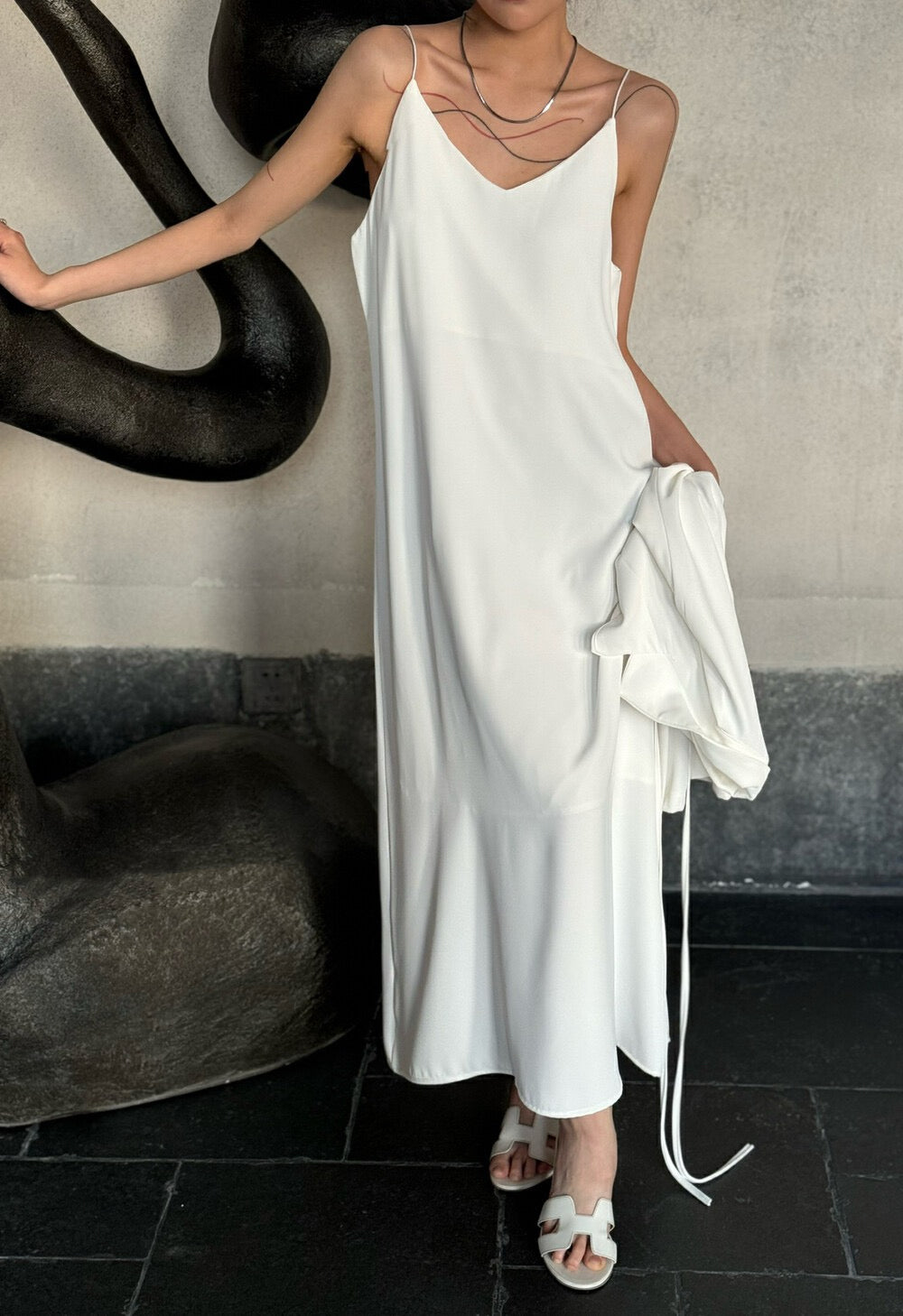 優雅極簡連身裙