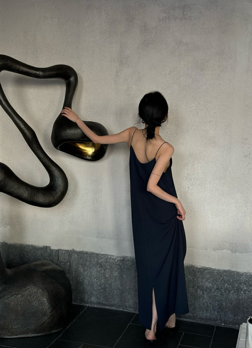 優雅極簡連身裙