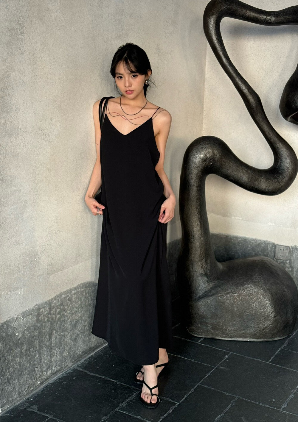 優雅極簡連身裙