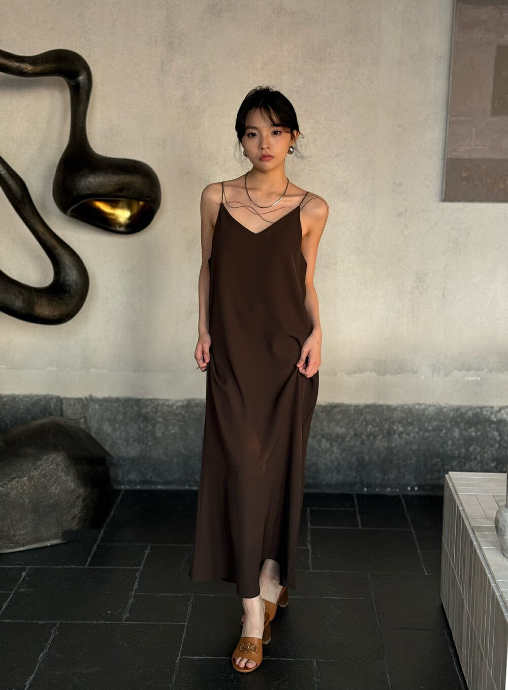 優雅極簡連身裙