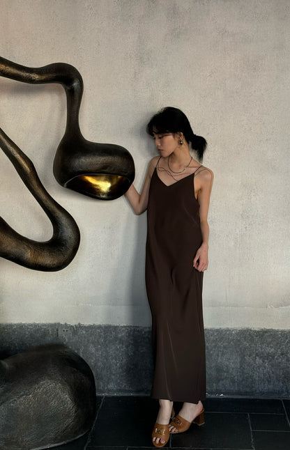 優雅極簡連身裙