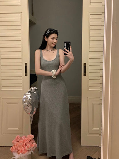 蕾絲拼接收腰A字連身裙