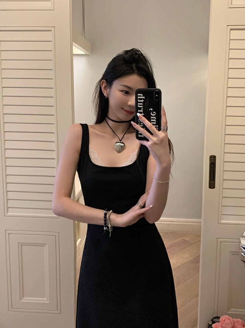 蕾絲拼接收腰A字連身裙