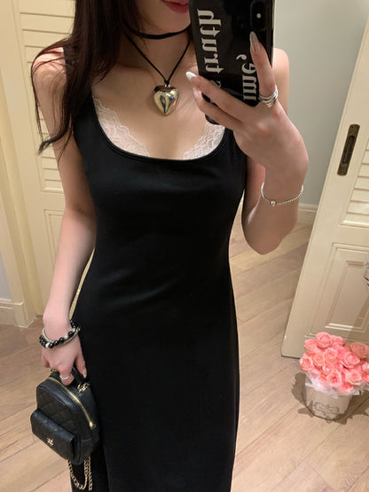 蕾絲拼接收腰A字連身裙