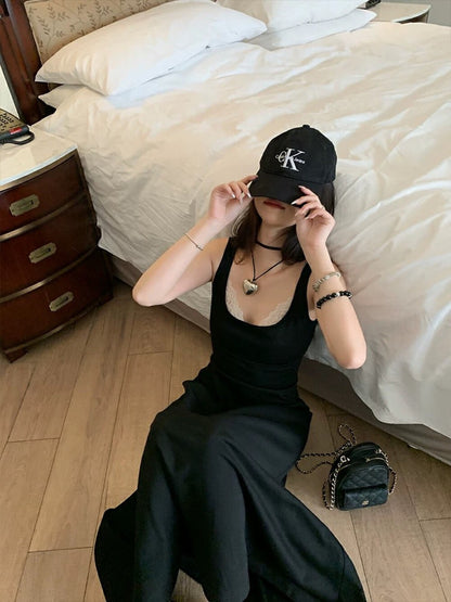 蕾絲拼接收腰A字連身裙