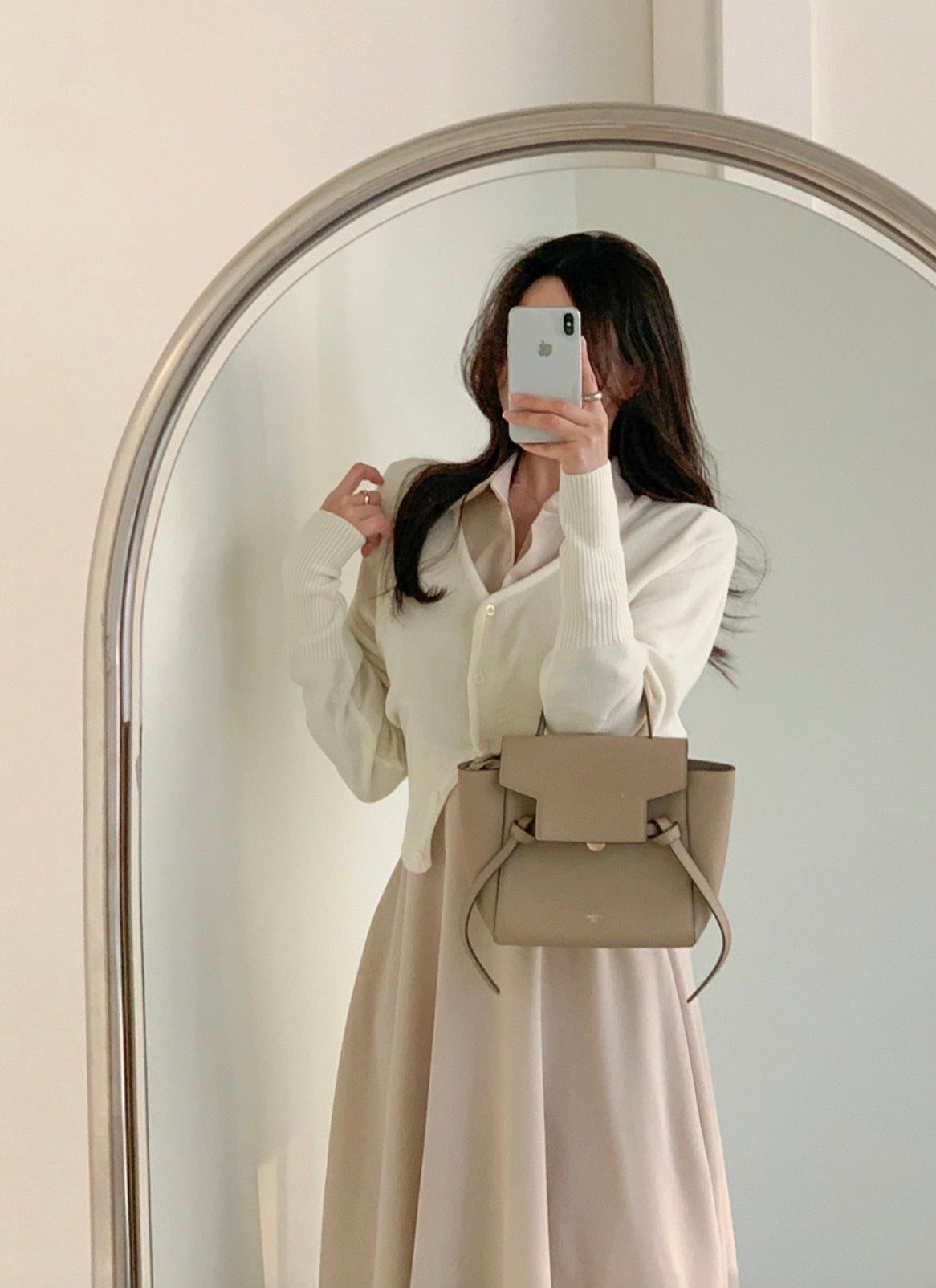 V領甜美收腰連身裙