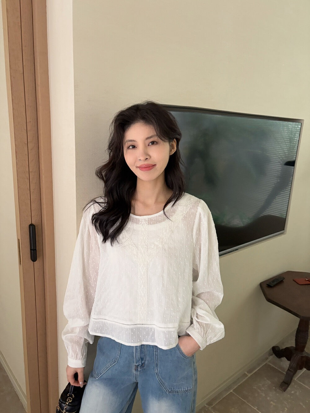 圓領甜美泡泡袖恤衫