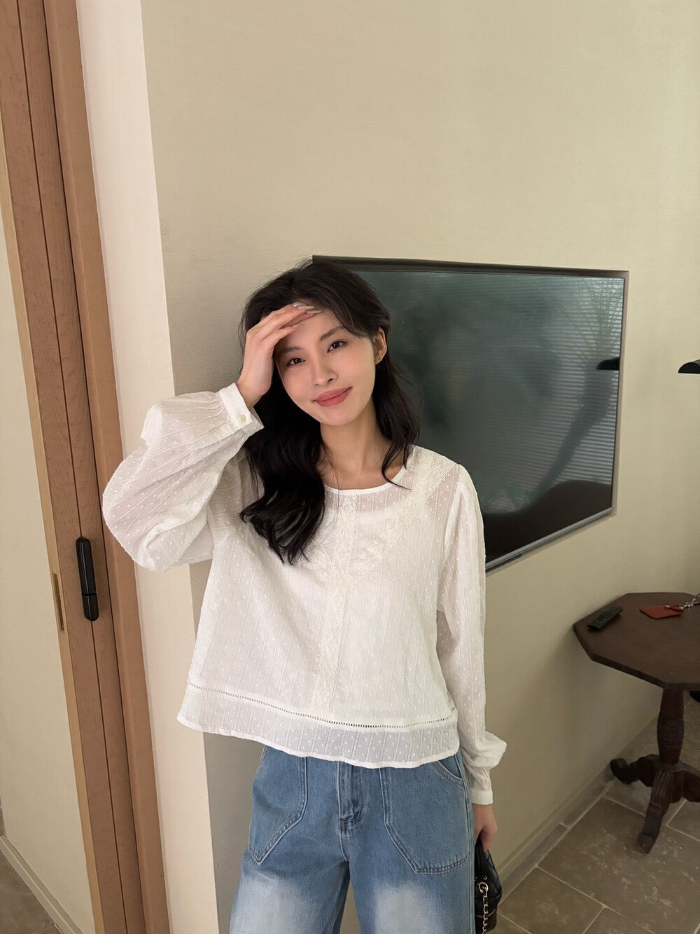 圓領甜美泡泡袖恤衫