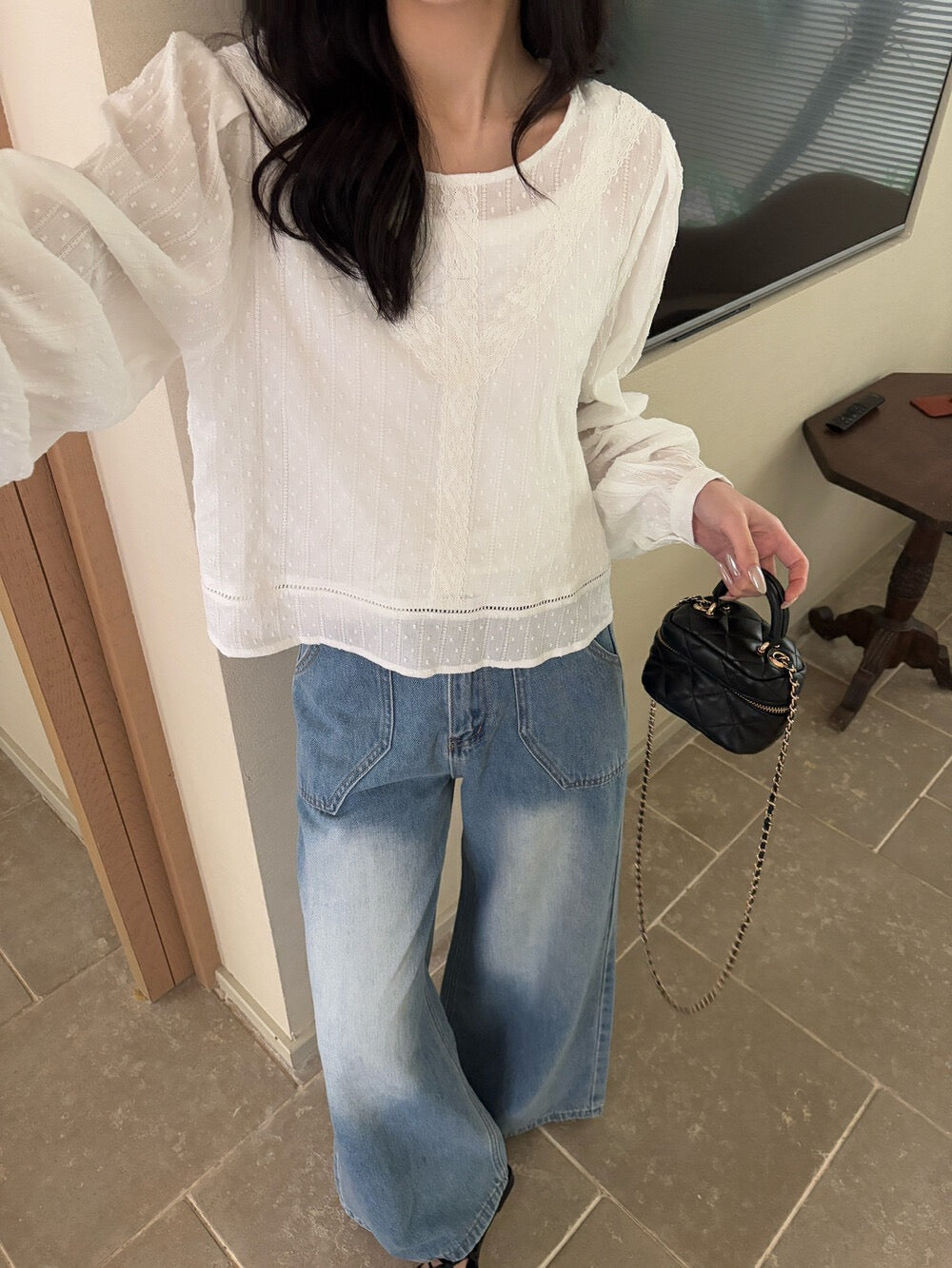 圓領甜美泡泡袖恤衫