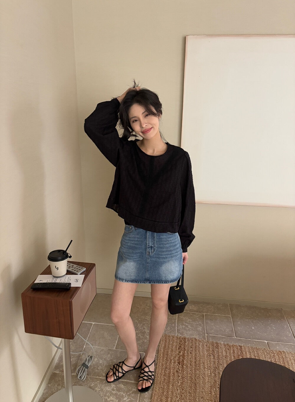 圓領甜美泡泡袖恤衫