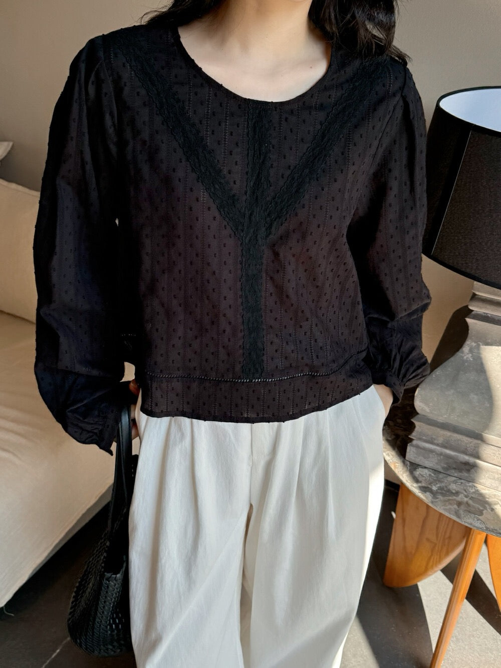 圓領甜美泡泡袖恤衫