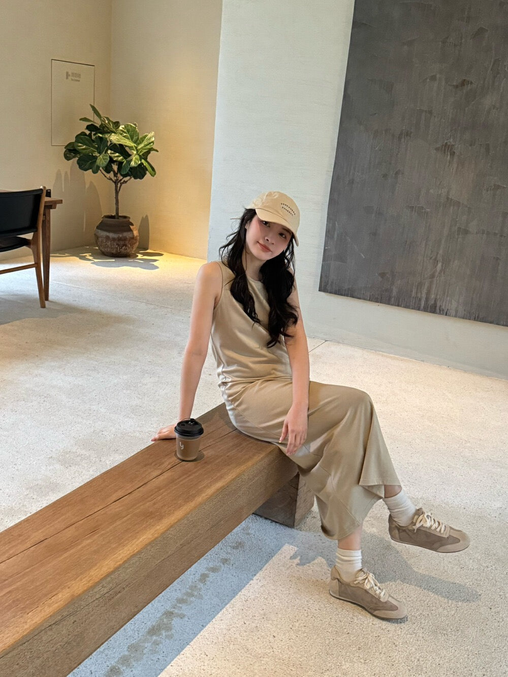 極簡休閒背心連身裙