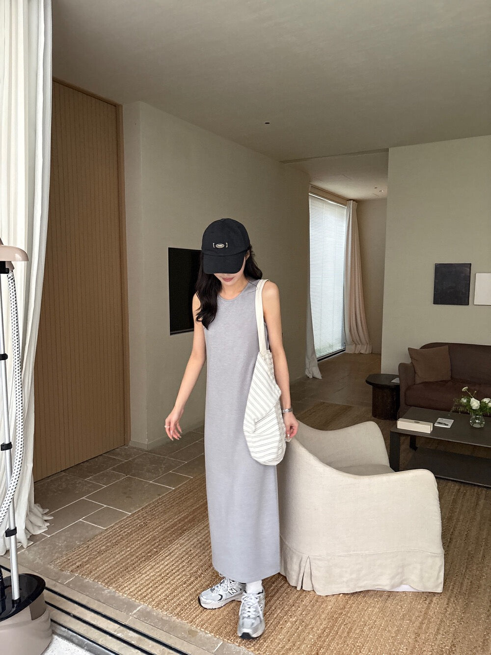 極簡休閒背心連身裙