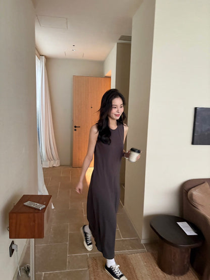 極簡休閒背心連身裙