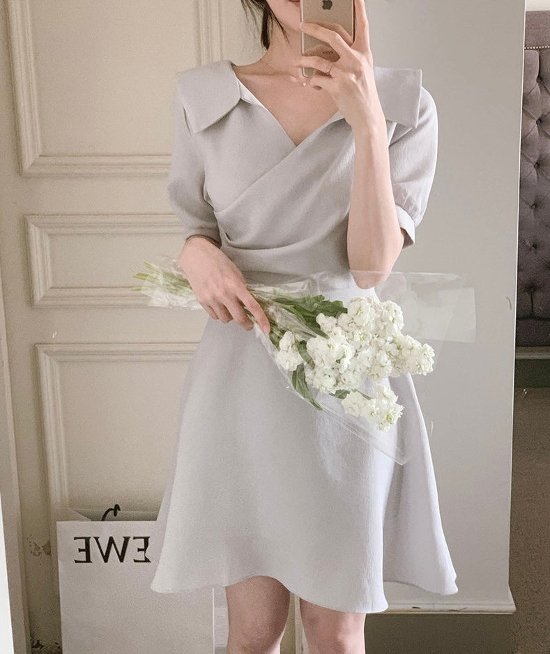 翻領收腰A字連身裙