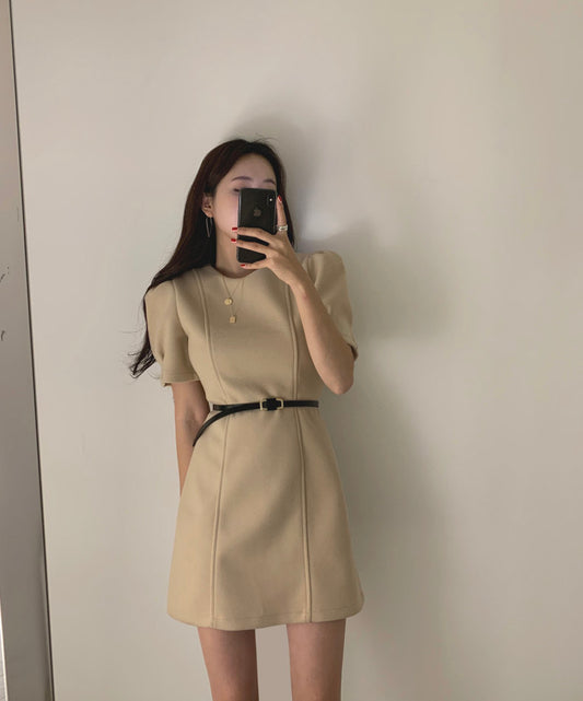 圓領收腰顯瘦連身裙