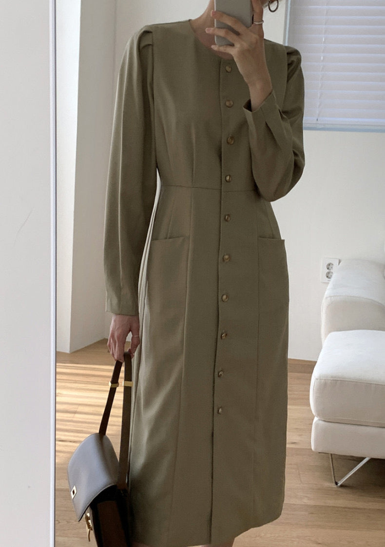 圓領壓褶修腰連身裙