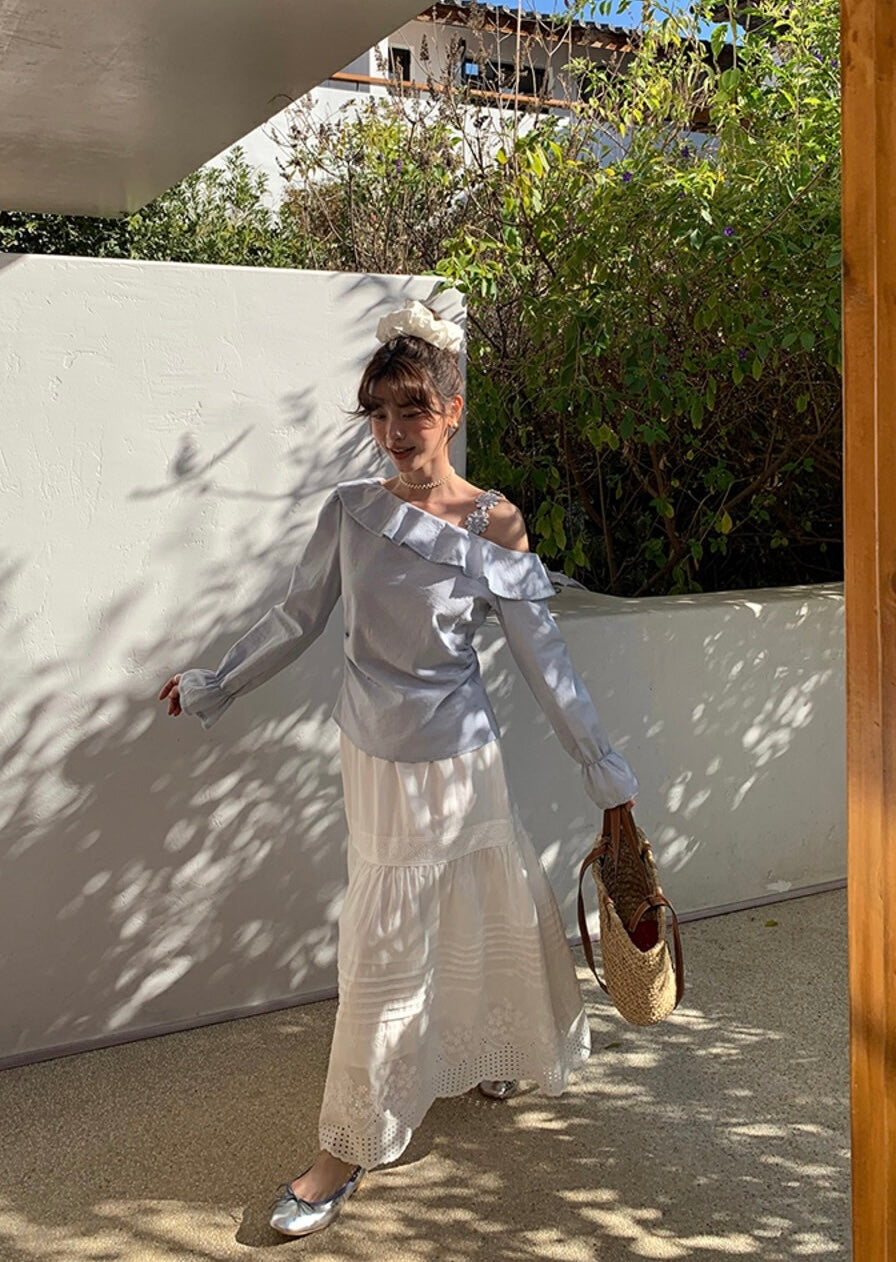 立體花斜肩荷葉邊top