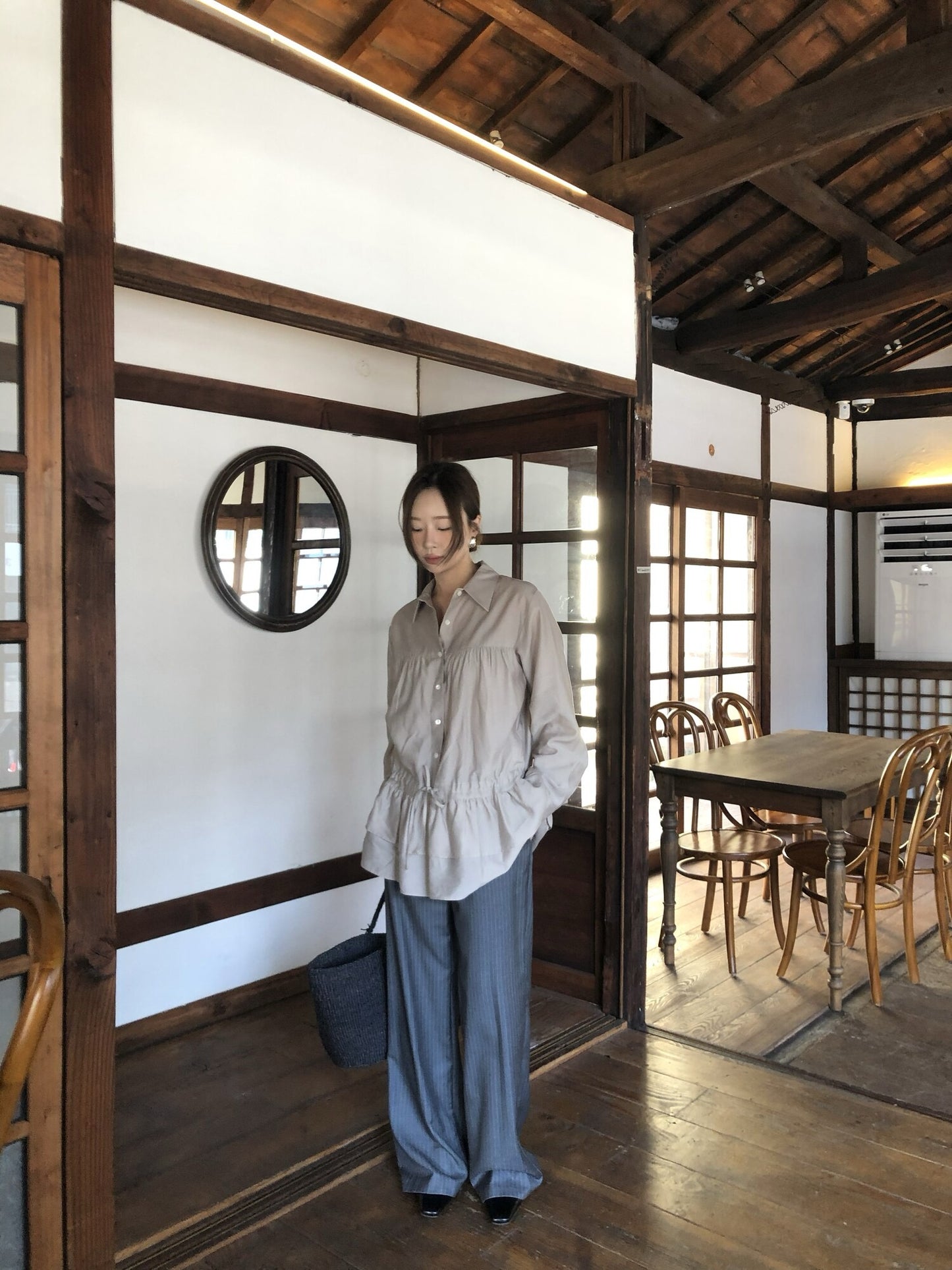 ダブルフリルブラウス