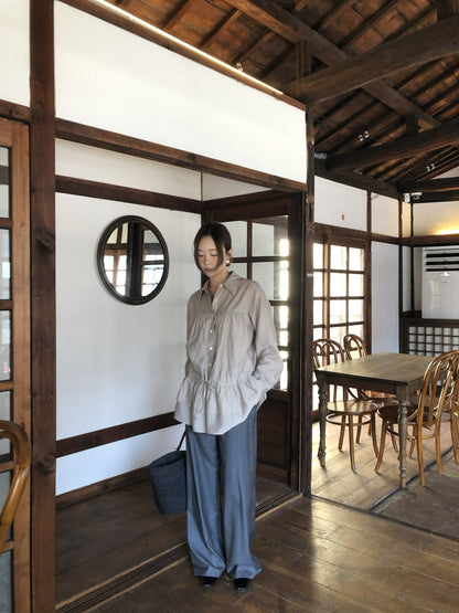 ダブルフリルブラウス