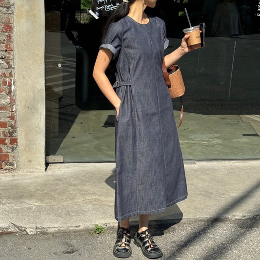 Waist-cinched denim dress