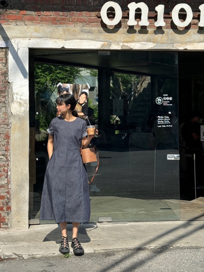 收腰牛仔連身裙