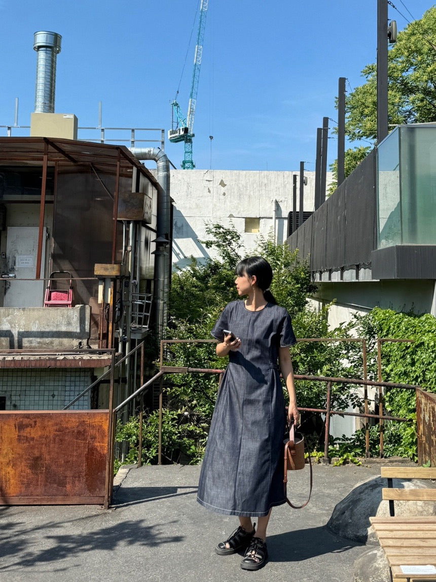 收腰牛仔連身裙