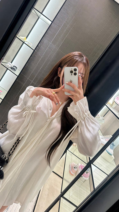 光澤感系帶寬鬆連身裙