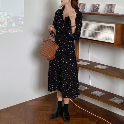 V-neck Color-block Heart Print Waist-cinching Dress