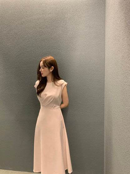 圓領壓褶收腰A字連身裙