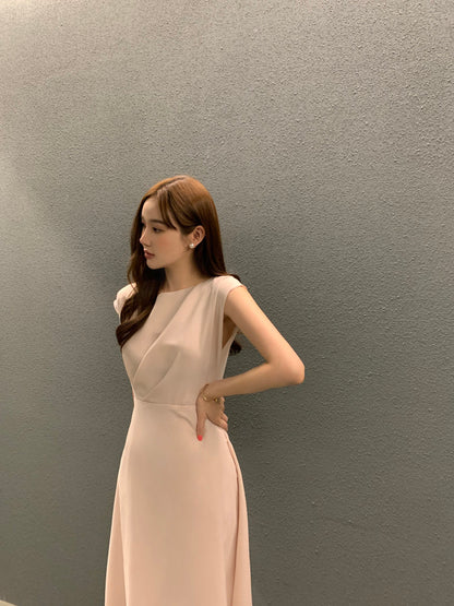 圓領壓褶收腰A字連身裙