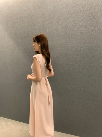圓領壓褶收腰A字連身裙